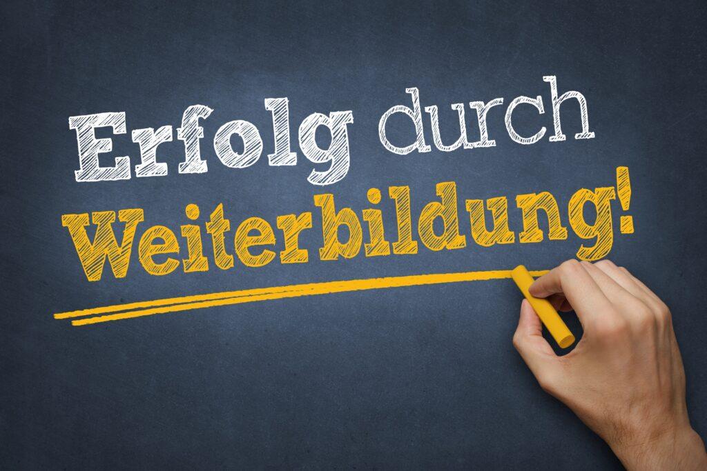 Schriftzug Erfolg durch Weiterbildung | Tagungshotel NRW